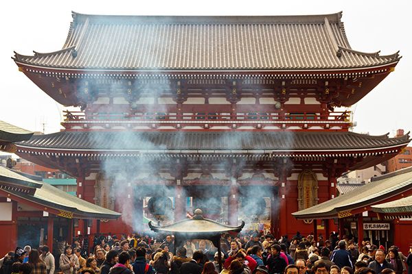 khói hương ở đền Asakusa khói hương ở đền Asakusa